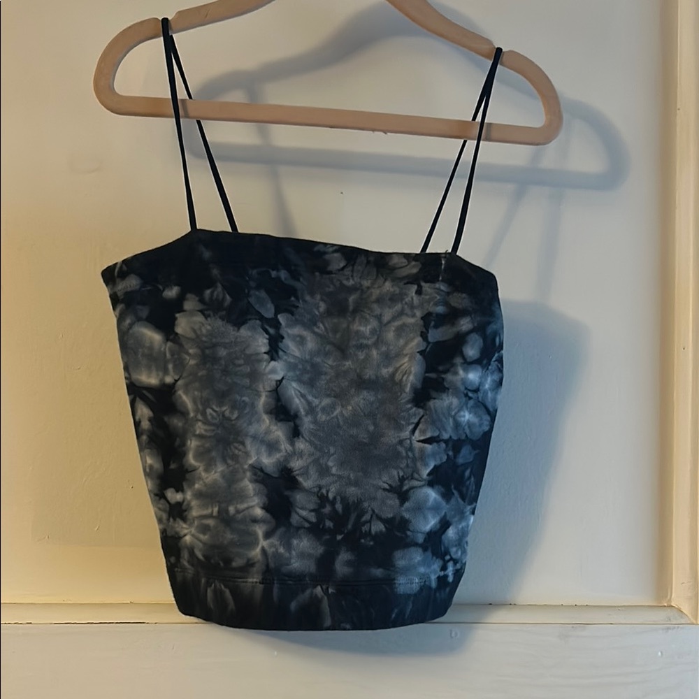 American Eagle Outfitters Black and Gray Tie-Dye Crop Top